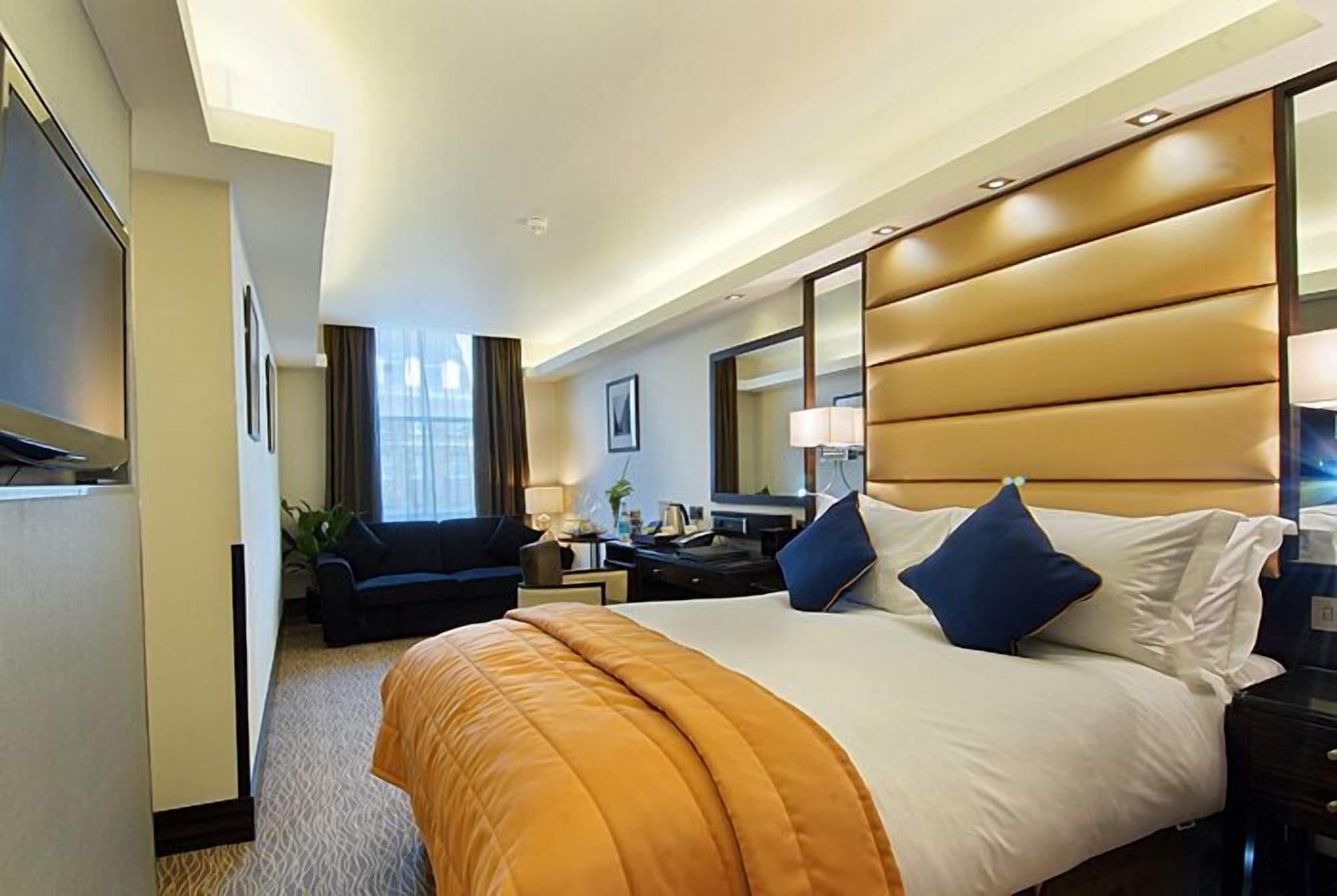 Park Grand Mayfair London Eksteriør billede A suite at the hotel