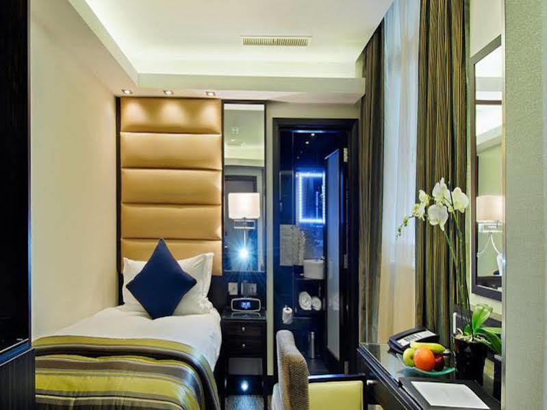Park Grand Mayfair London Eksteriør billede A room at the hotel